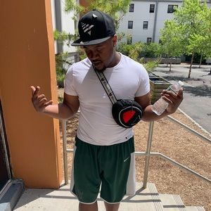 Meet your Posher, Douglas